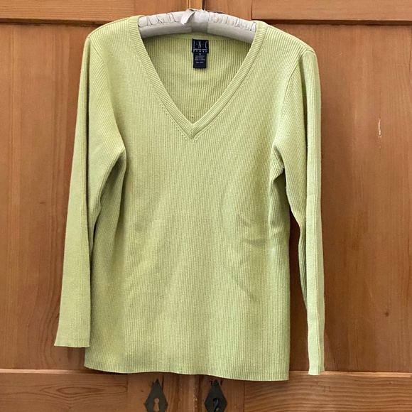 INC Woman V-neck Pullover Sweater - Picture 1 of 3